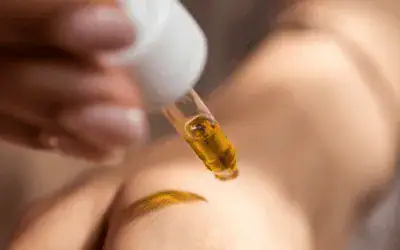 Hautpflege mit Serum im Kosmetikstudio Balance Duisburg.